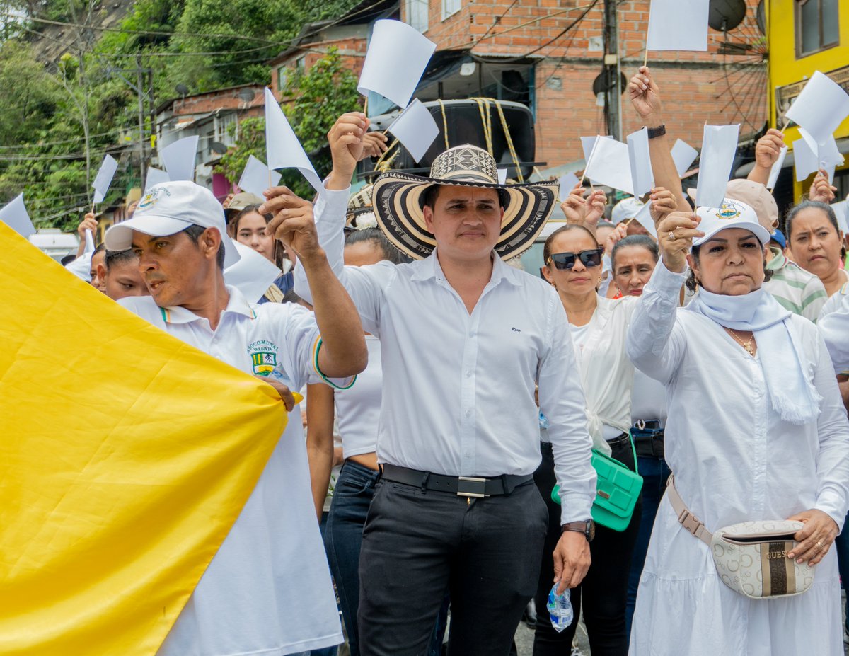 🌟 🕊🤍Hoy, Puerto Valdivia se viste de memoria y unidad en la marcha conmemorativa a las víctimas del conflicto armado, honramos a quienes nos dejaron y renovamos nuestro compromiso con un futuro de paz..

#ValdiviaDePaz #MemoriaViva #AlcaldiaMunicipal