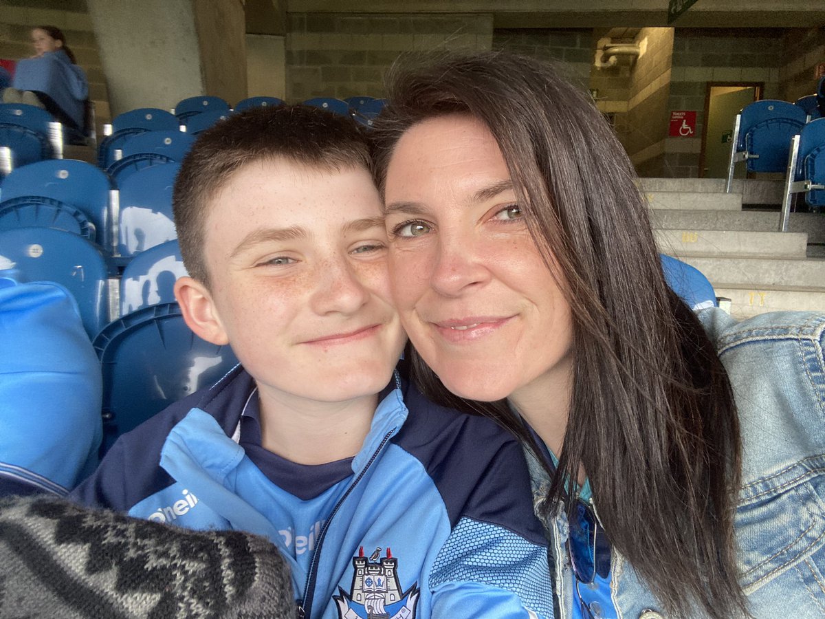 What a day for this young man representing @divinewordns ❤️🤍 in Croke Park @cnambnaisiunta #UptheDubs 💙