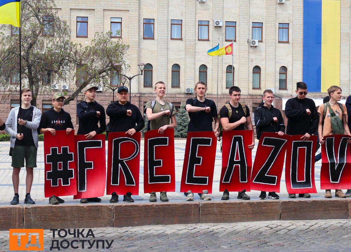 AnfisaMotora's tweet photo. #Kropyvnytsky🇺🇦 
 No te lo calles - cautiverio mata.
#FreeMariupolDefenders #FreeAzovstalHeroes #LibertadParaLosDefensoresDeMariupol #HéroesDeAzovstal #HéroesDeDonbás #LibertadParaLosHeroesDeUcrania https://t.co/klyrQsnbSy