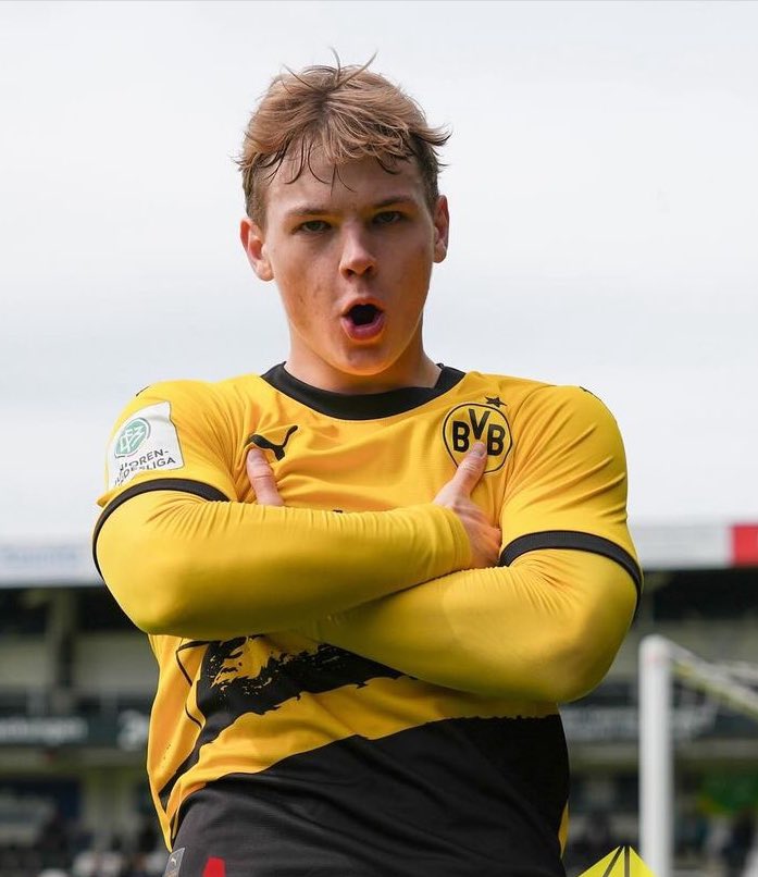 18 year old Cole Campbell 🇺🇸 had a brace today for Dortmund U19s. That’s now 4 goals in the last 2 matches, and a total of 8 goals and 10 assists in all club comps this season plus 2 goals for the 🇺🇸 U19s back in March. Young fella is rising 📈📈📈