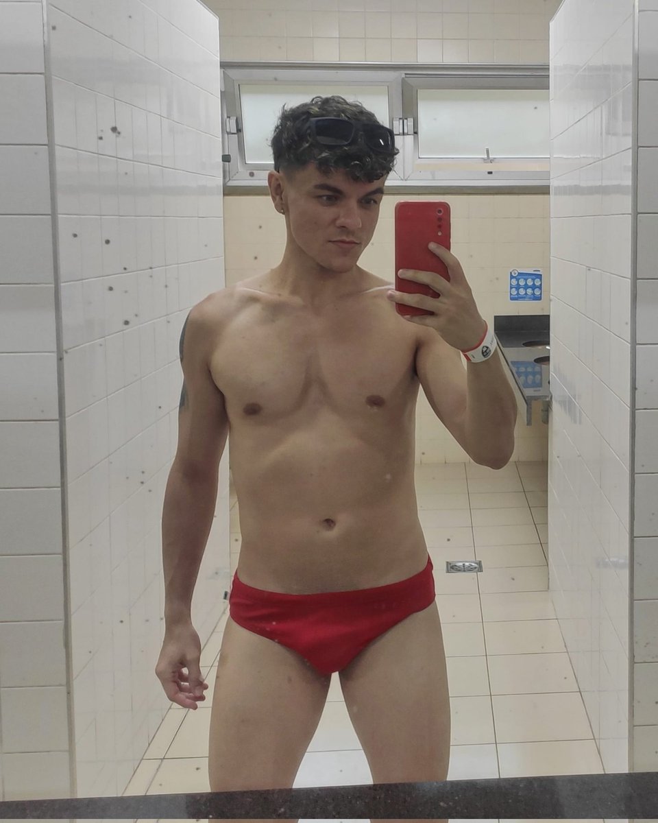 FelipeDorazio's tweet photo. Tirar as areias do Guarujá do corpo 🚿 https://t.co/lFCzqQzTBX