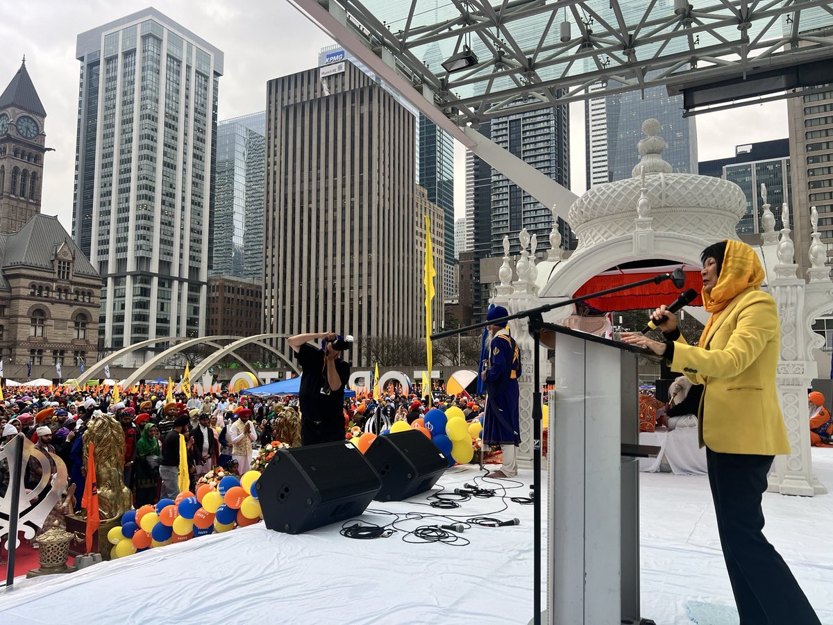 As Mayor, I am proud to officially proclaim today, April 28, as Khalsa Day in the City of Toronto. Thank you to the Ontario Sikhs and Gurdwaras Council and the Sikh community for today’s parade. It’s wonderful that we can gather to commemorate Vaiskahi and celebrate together.