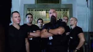 _derekmilton's tweet image. When the Gooch brothers catch wind that a set needs painting