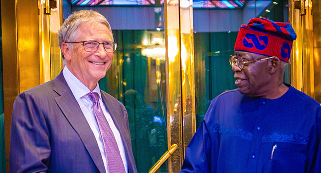 Tinubu Meets With Bill Gates, Says Nigeria Investing In Tech For Transparency channelstv.com/2024/04/28/tin…