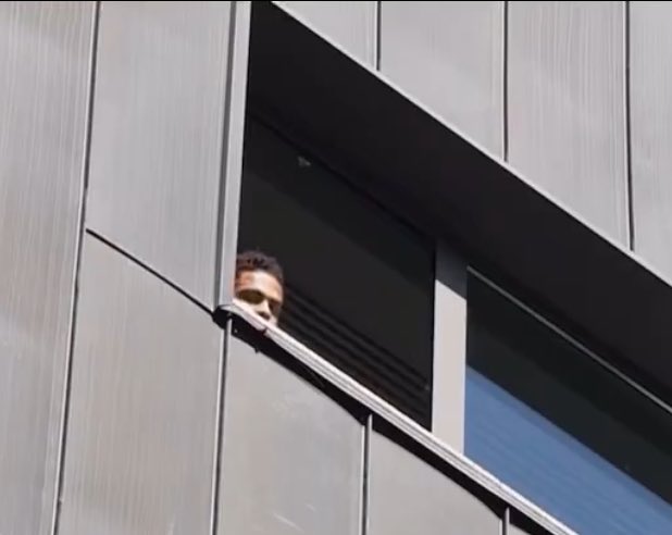 Olá, sou eu, o Marcos Eduardo, vim aqui ao estádio do dragão durante 4 minutos fazer uma assistência e espetar uma galheta num jogador do Porto. Está tudo? Resto de bom trabalho.