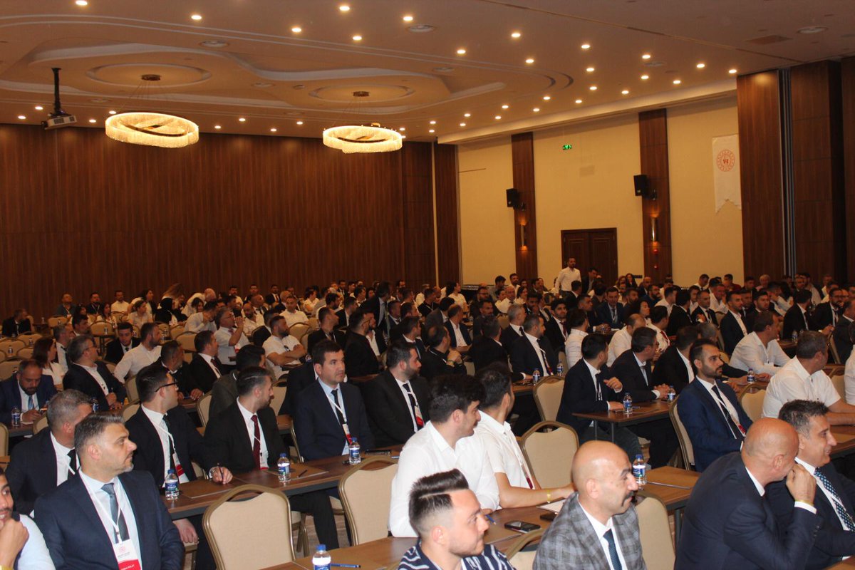 GSBbilgiislem's tweet photo. GSB-WİFİ Koordinasyon ve Bilgilendirme Çalıştayı, Türk Telekom ev sahipliğinde Bilgi İşlem Dairesi Başkanlığı Personeli ve İl Bilgi İşlem Koordinatör ile Sorumlularının katılımı ile başladı. https://t.co/hmaSQtSd5Z