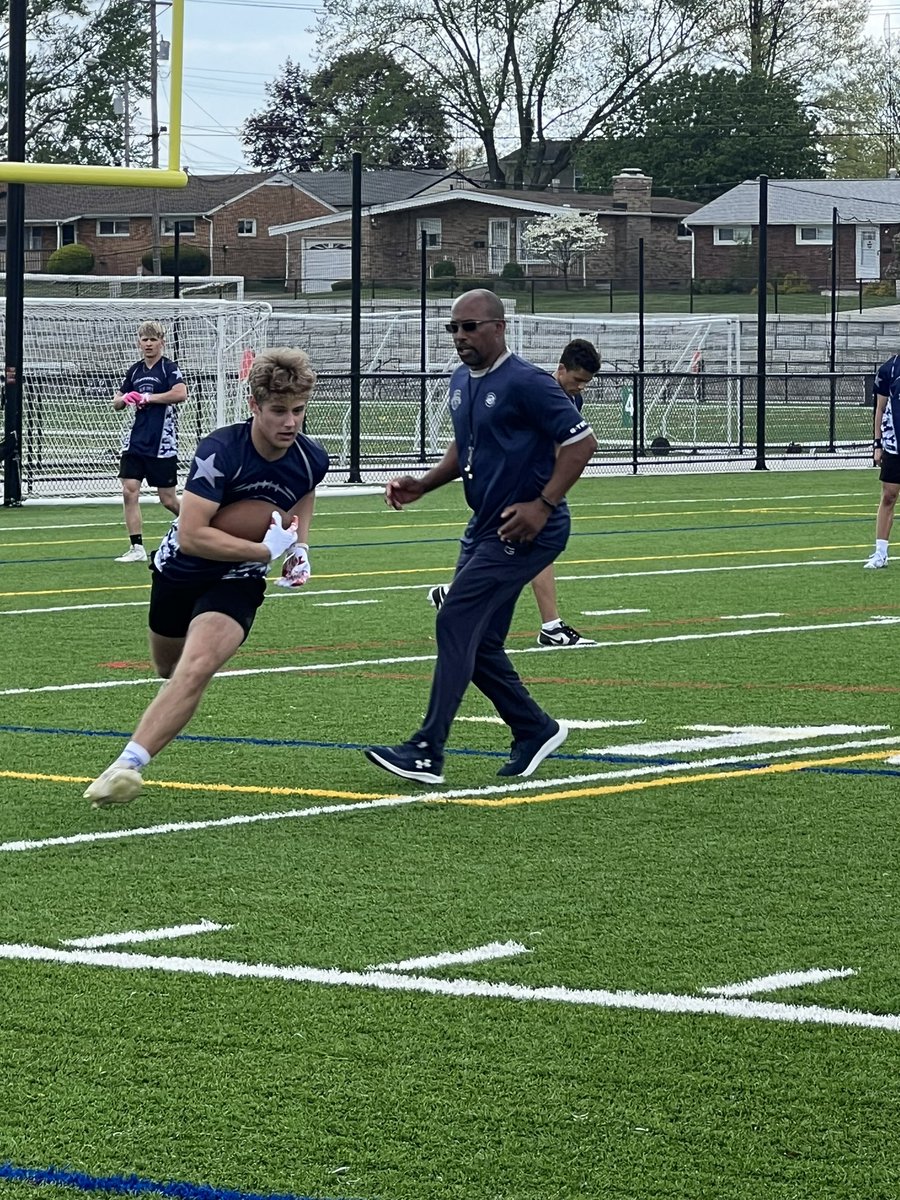 Lynn Cline (@lynn_cline000) on Twitter photo Had a great experience at blue grey combine. Huge thanks to <a href="/KstillsR/">Ken Stills</a> <a href="/EliteRecruitsHQ/">Elite Recruits HQ</a> <a href="/BlueGreyFB/">Blue-Grey All-American Bowl</a> Had a great experience at blue grey combine. Huge thanks to <a href="/KstillsR/">Ken Stills</a> <a href="/EliteRecruitsHQ/">Elite Recruits HQ</a> <a href="/BlueGreyFB/">Blue-Grey All-American Bowl</a>