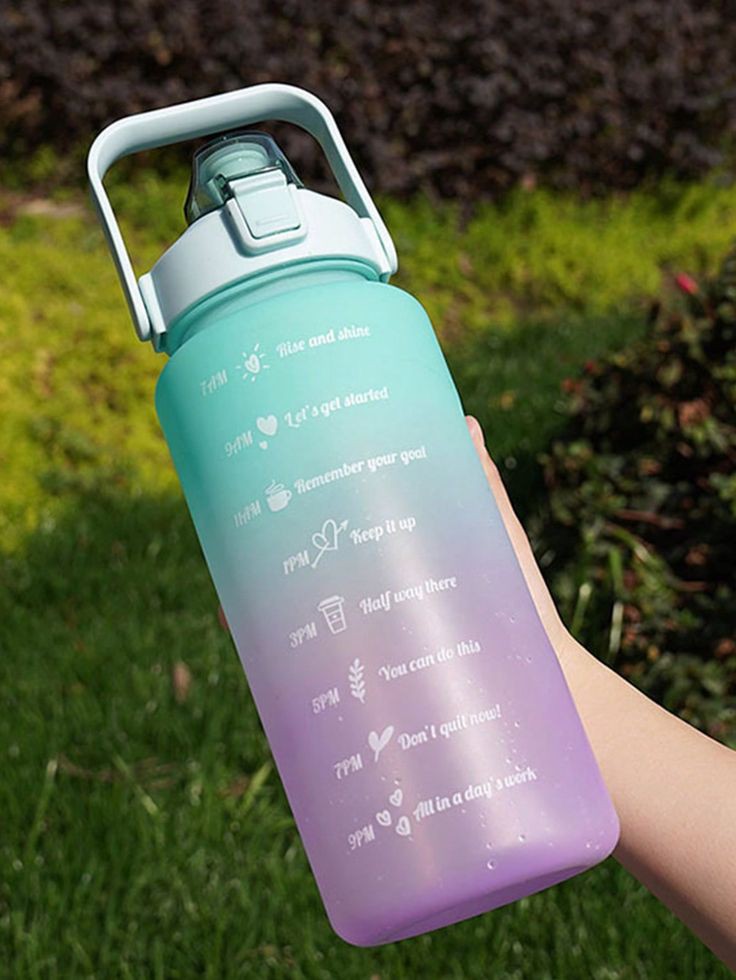 Hadassah588's tweet photo. LIMITED OFFER AVAILABLE 

Frame 1 : 1L Motivational Gym water=4800

Frame 2 : 2L Motivational Gym water= 6k 
#NightmarketwithDammyB
#pagesbydamicommerce
#EasterSales
#Easternightmarket
#Flutterwavescommerce
#Easterfunfair https://t.co/2IusfMDmHW