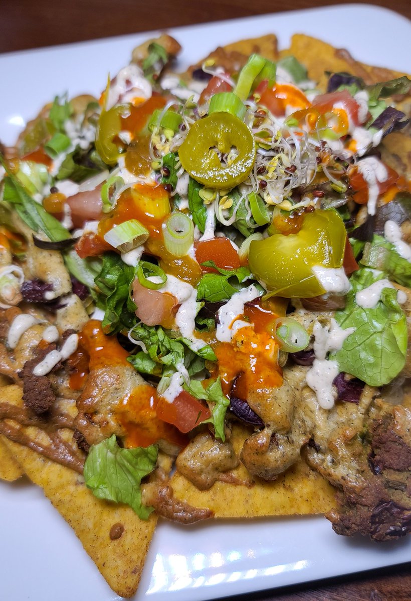 ChefBRouge's tweet photo. Vegan Nacho Level: Expert
#plantbasedchef https://t.co/b5zR3KLfUk