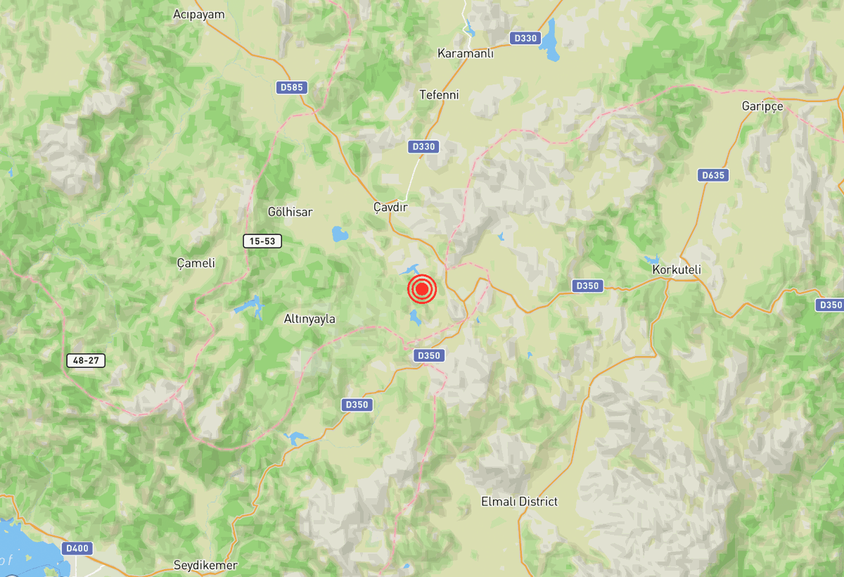 #deprem #DEPREMOLDU #SONDAKIKA #Burdur
        
Yer: Yazir-Cavdir (Burdur)
Büyüklük: 4
Derinlik: 5 km
Tarih: 2024.04.29 00:33:28
Konum: google.com/maps?q=37.04,2…