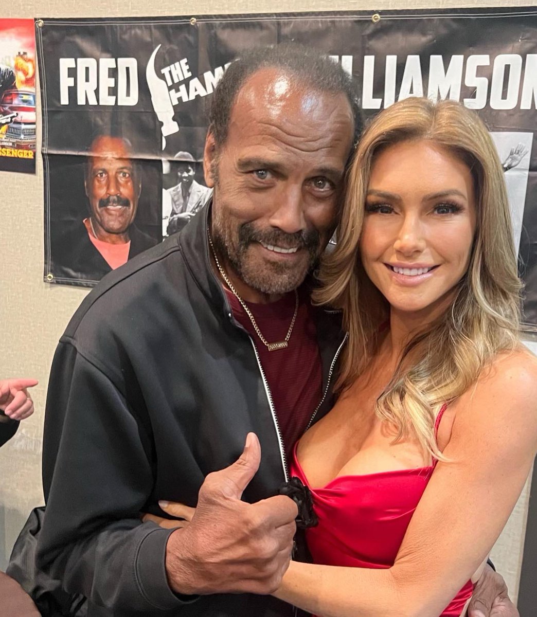 I was able to reconnect with my costar and friend, Fred Williamson from Starsky and Hutch! ❤️🥰