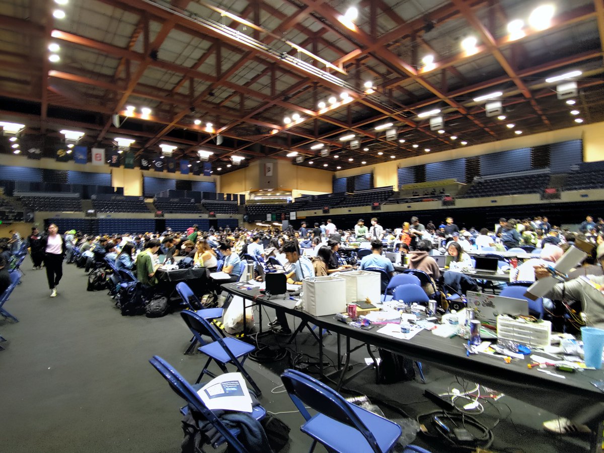 Pshichenko's tweet photo. Getting ready to judge some hackers at #HackDavis this is my 8th year attending! https://t.co/OYTezFIebh