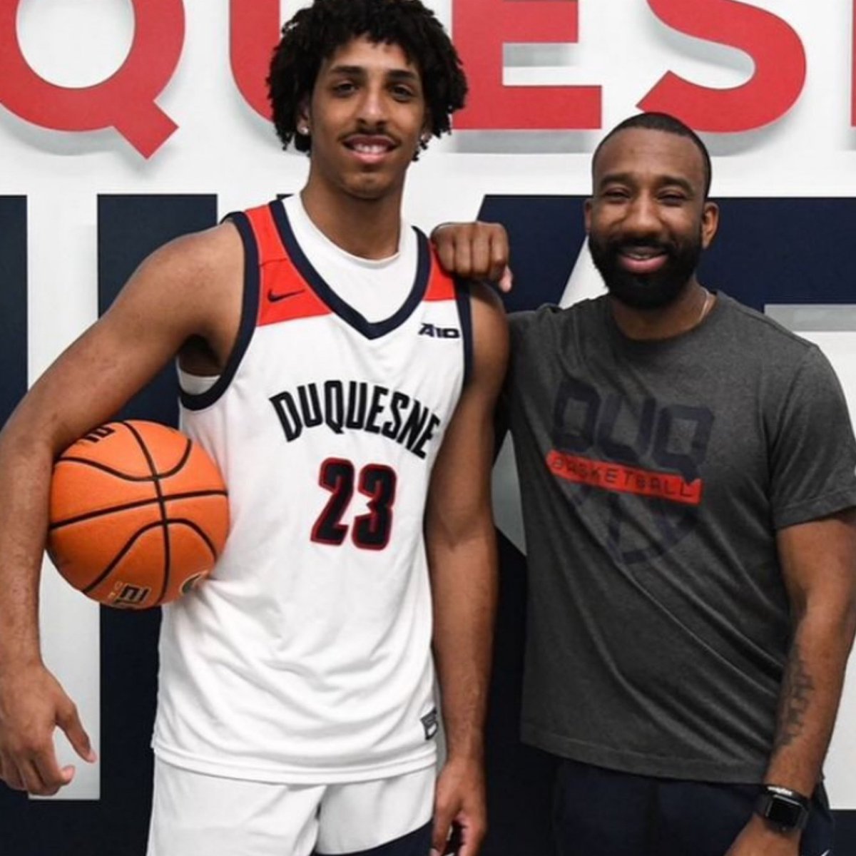 PghSportsNow's tweet photo. Duquesne, Corbett's Desire for One Another Led to Commitment https://t.co/Nj7bMADjM8 via @pghsportsnow @mid_madness @jahsean https://t.co/d7njjlQaZF
