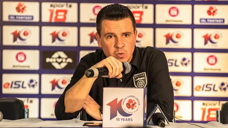 🚨🎙Sergio Lobera when asked about the huge crowd in VYBK : ' I think it's amazing. When you are playing in a practically full stadium, it means you are playing for something important.'