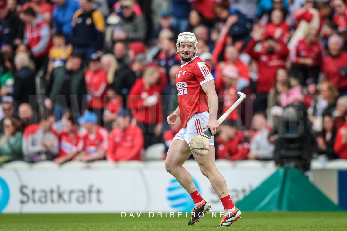 A sequence of photos from a brilliant goal from Patrick Horgan at today's Munster Hurling Championship between Cork and Clare. . . . . #PatrickHorgan #Hurling #GAA #Cork #Clare #MunsterHurling #CorkVsClare #sportsphotography #CorkHurling