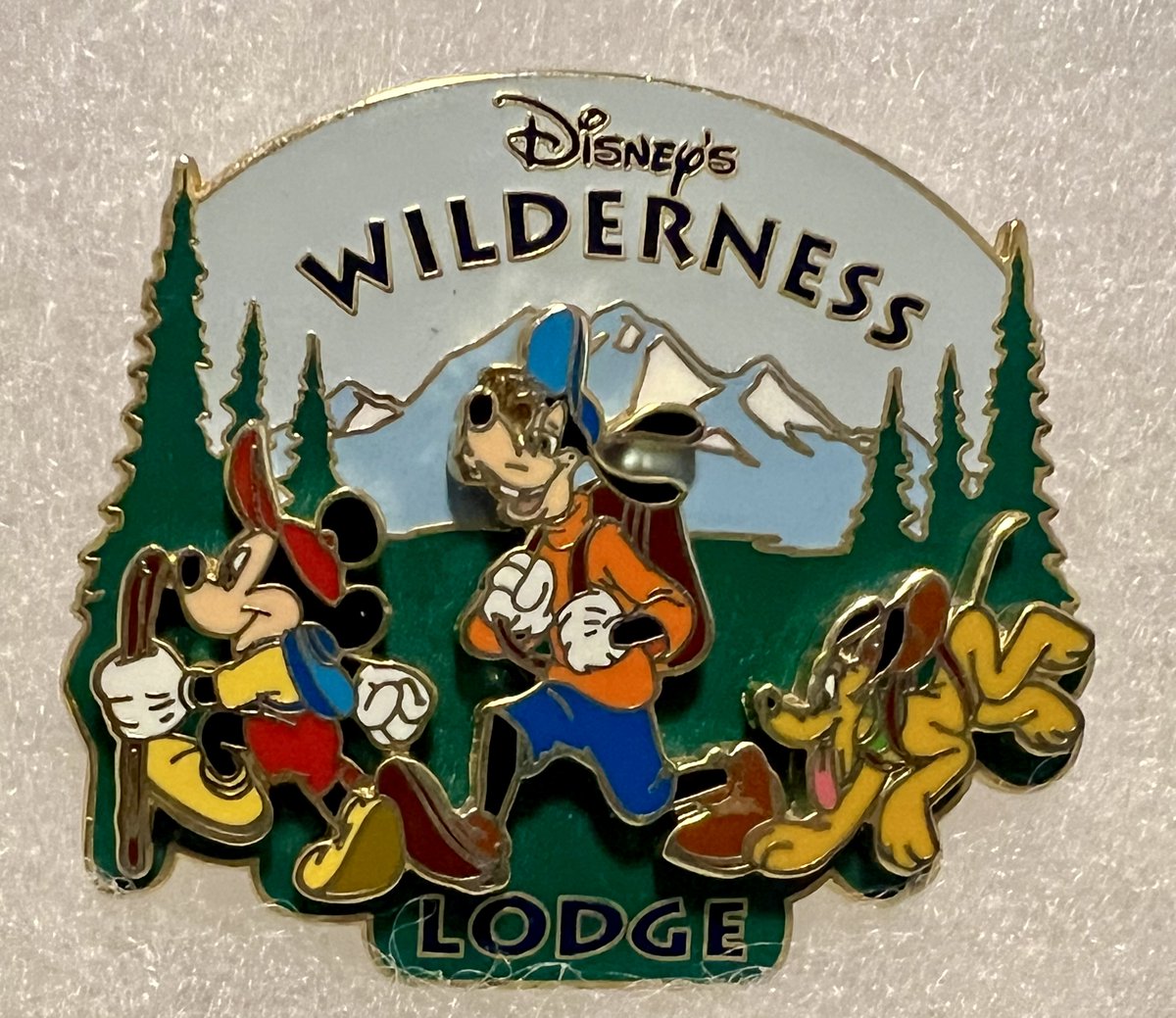 RARE #DISNEYPIN Fort Wilderness Lodge #Mickey #Goofy #Pluto Hiking WDW 2003 FREE SHIP

#disneyresorts #disneypins #disneypinsforsale #disneycollectibles #goofypins #pinpics #disneyana #camping #hiking #familyfun #retrodisney #disneysouvenir #ebayfinds

 ebay.com/itm/2667865696…