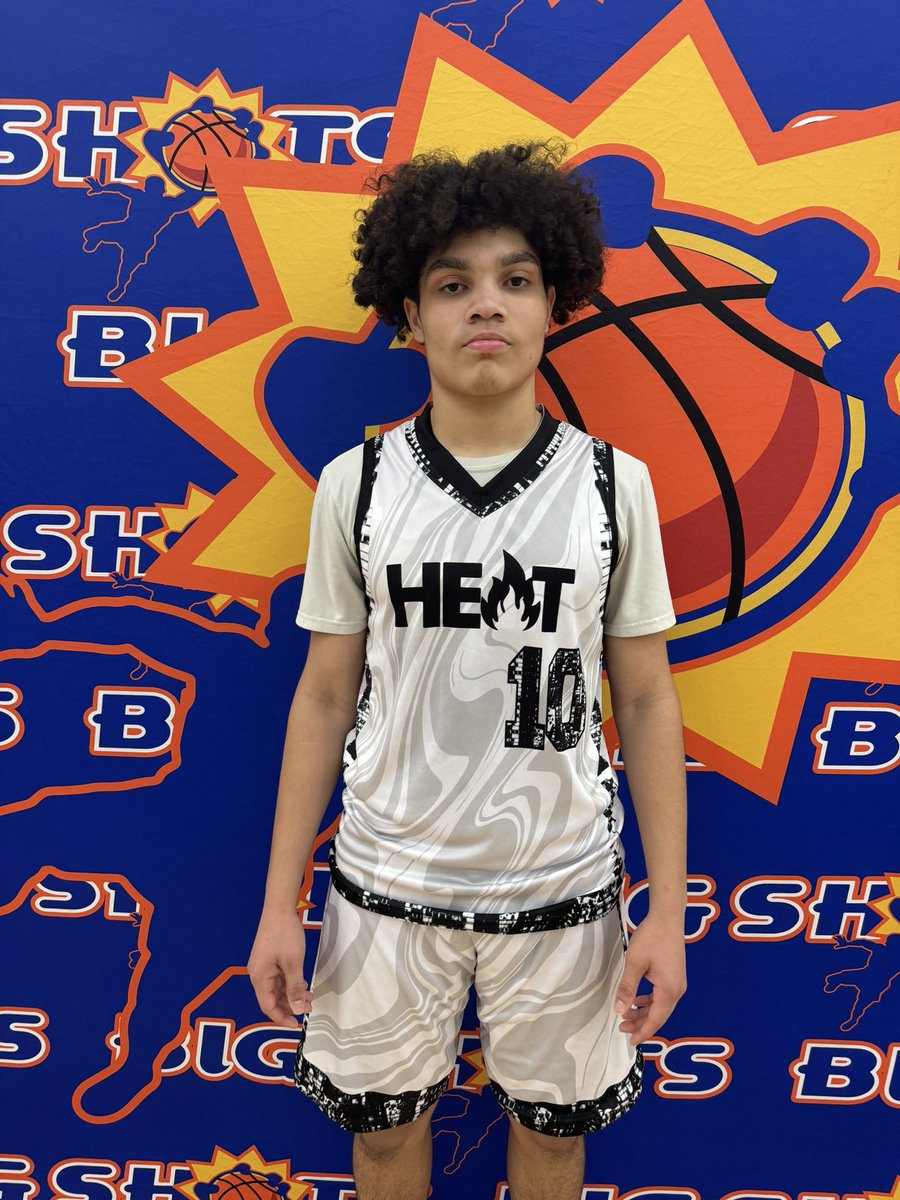 BigShotsGameMVP's tweet photo. #BIGSHOTS #MyrtleBeachJam

15U
The Heat- 40 

#2 Marquin Jackson- 12pts

#10 Jayden Lawton-12pts

Carolina Flyers- 38

#30 Jack Simpson- 15pts

@BigShotsGlobal https://t.co/HaGG38NBas