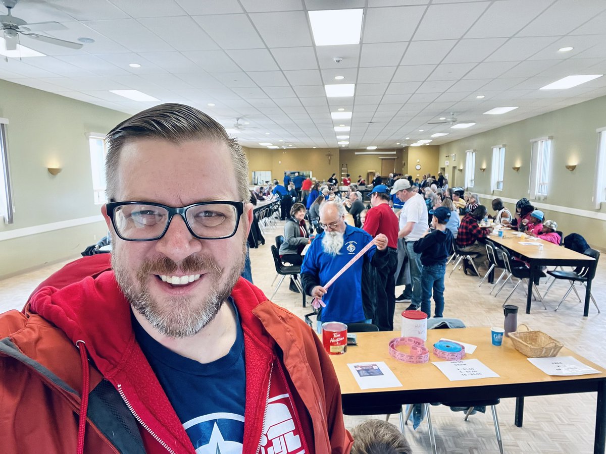 Un super petit déjeuner avec mes amis pour le Comité Culturel de Lorette. Bravo et merci!