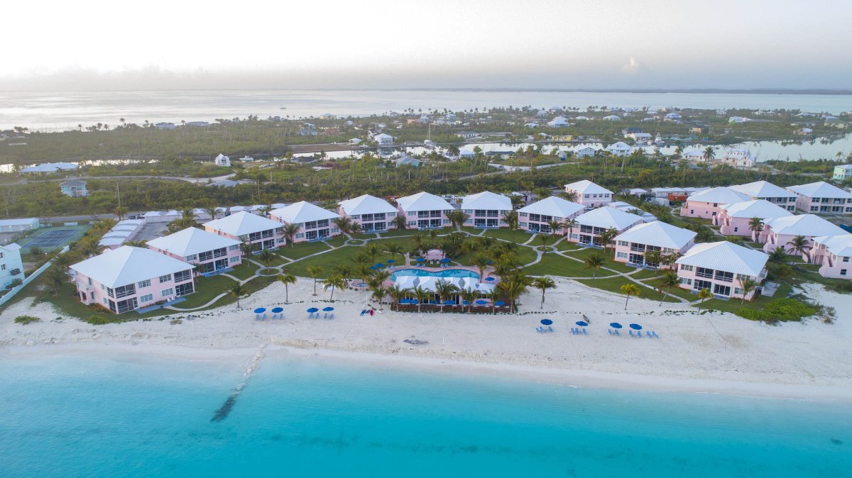 bahamabeachclub's tweet photo. #HasteYeBack
#Treasurecay #bahamas
#VacationRental #BahamasResort #BeachfrontResort #BahamasBeach #SummerVacay #Caribbeanresort #Caribbeanbeach #Hiddengem #Abaco
#BahamasOutIsland #Resorts #IslandWedding #BeachWedding #BahamasWedding #weddingdestination #LuxuryTravel #Luxury https://t.co/UG6DOkyy1d