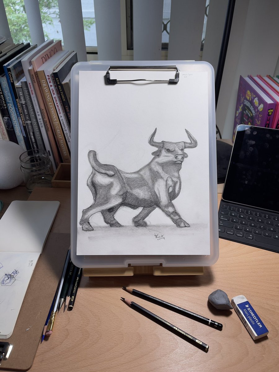 dearMischief's tweet photo. Sketching our shelf bull. https://t.co/yIb6dwaTIw
