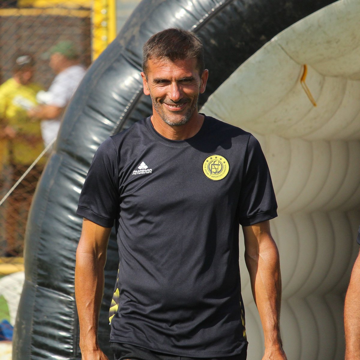 Valen Basconcel tweet media