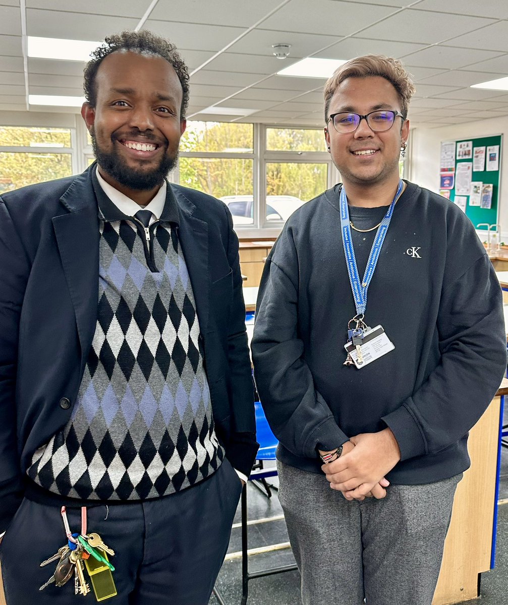 We love it when our #alumni come to visit us! Vishal our former #headboy is now doing his PhD in #cancerresearch @KingstonUni Vishal is pictured with Mr Albert Deputy Head of Sixth Form as well as back where it all began in the Science Lab with Mr Hagi!