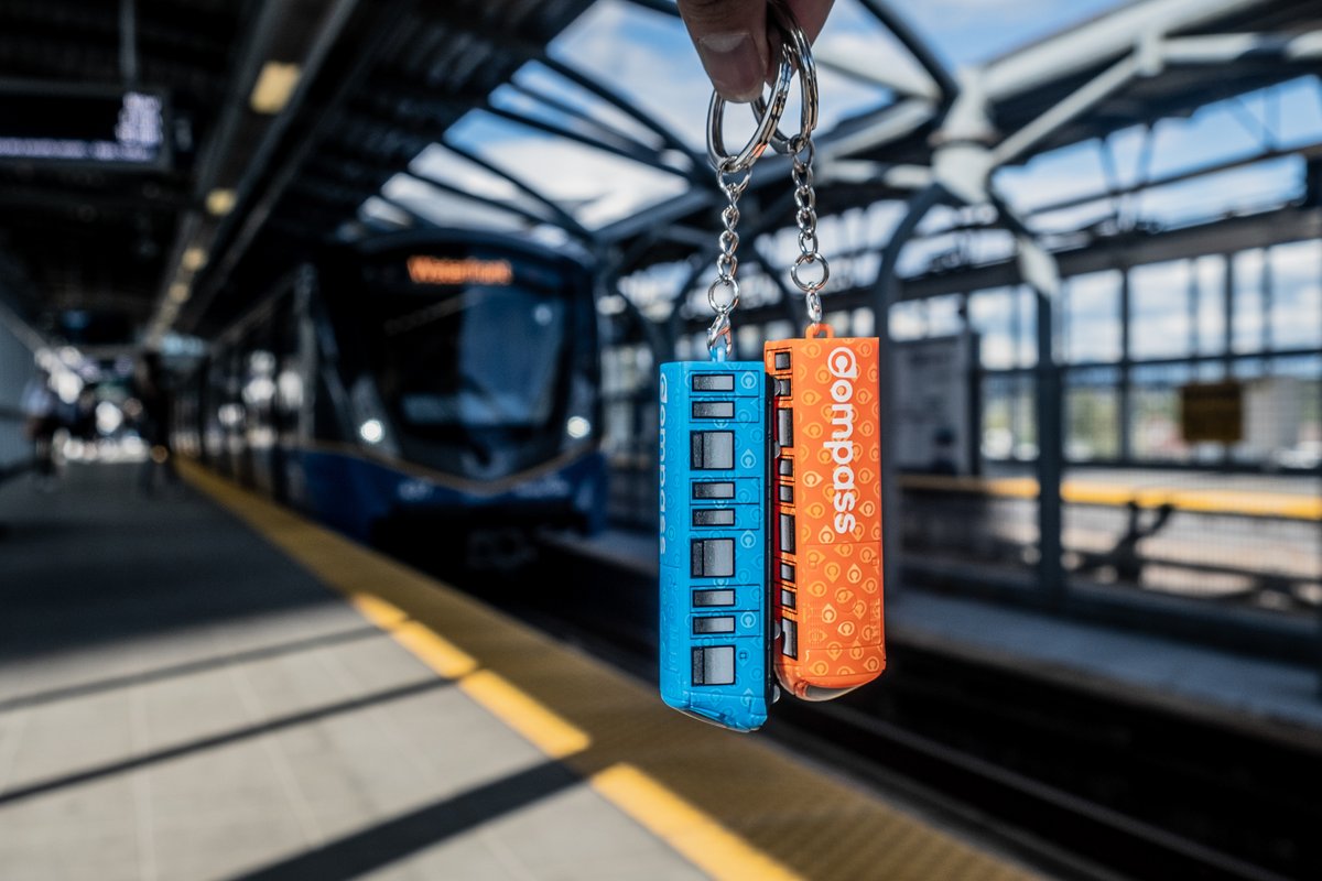 TransLink's tweet photo. It's almost a new month! 📆 If you aren’t using AutoLoad, then don’t forget to load your monthly pass! #TL101 #CompassCard https://t.co/CteSpsZANY ^LA https://t.co/7f1sWWf9Qg