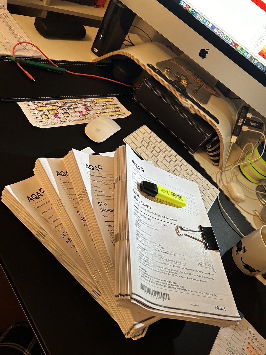 Just finished marking 70 Mocks from Y10s and Y11s. Some students are constantly stumping on the same misconceptions 🧐