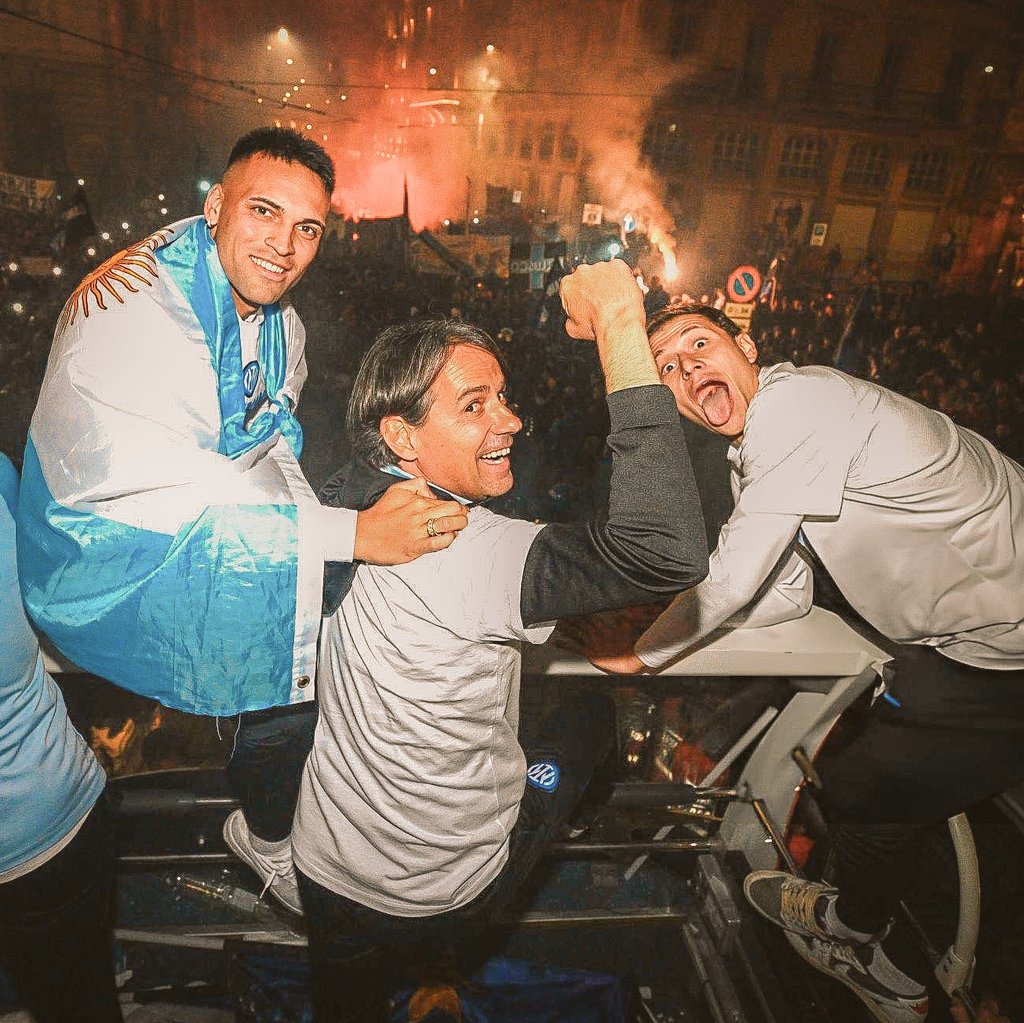 WazzaInter's tweet photo. La potenza di questa foto. https://t.co/dhv4P3Cr6T