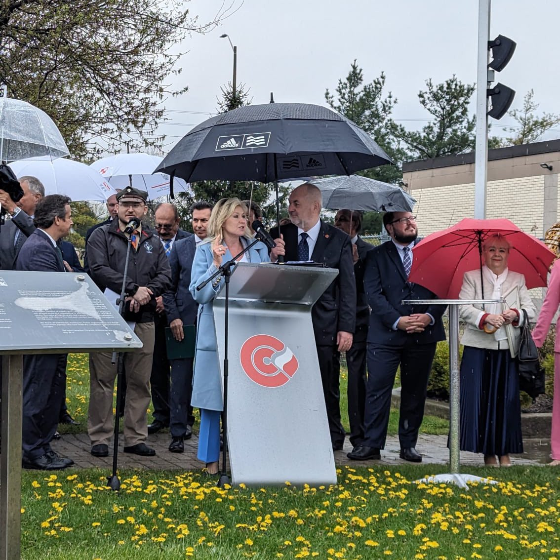 Poles are resilient, determined, hardworking, community-focused people, and I am incredibly proud of my Polish heritage. ​​Thank you to the @CanPolCongress for bringing us together to celebrate the 233rd anniversary of the Polish Constitution. #onpoli