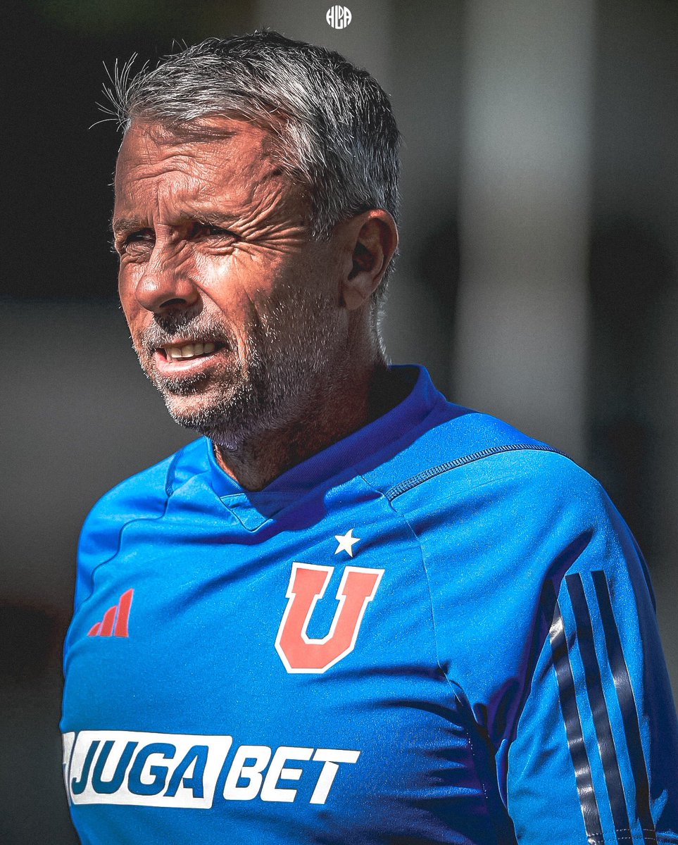 Universidad de Chile redondea un espectacular inicio de campeonato en la Primera División. Es el líder con 24 puntos y único invicto. Más allá de los números, en la cancha demuestra porque esta en la cima. Equipo de autor 👏🇨🇱