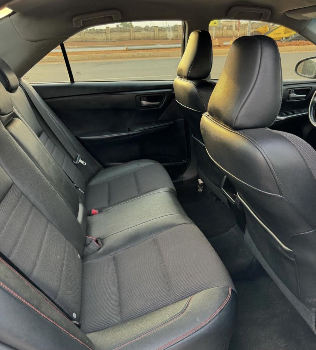 Toyota Camry Se 2015 model 
Price:9.8m
Duty: paid 
Location: Abuja 
#presidenttinubu #room1and2 #shooting #kano @__yellows @aisha_yaGuda @Mvnaaa___ @HMujeili @Waspapping_ @the_scholar1 @moderate_ustaz @umarkhalifa19 @el_uthmaan @___Bils @hayateey1 @abujarides Retweet 🙏