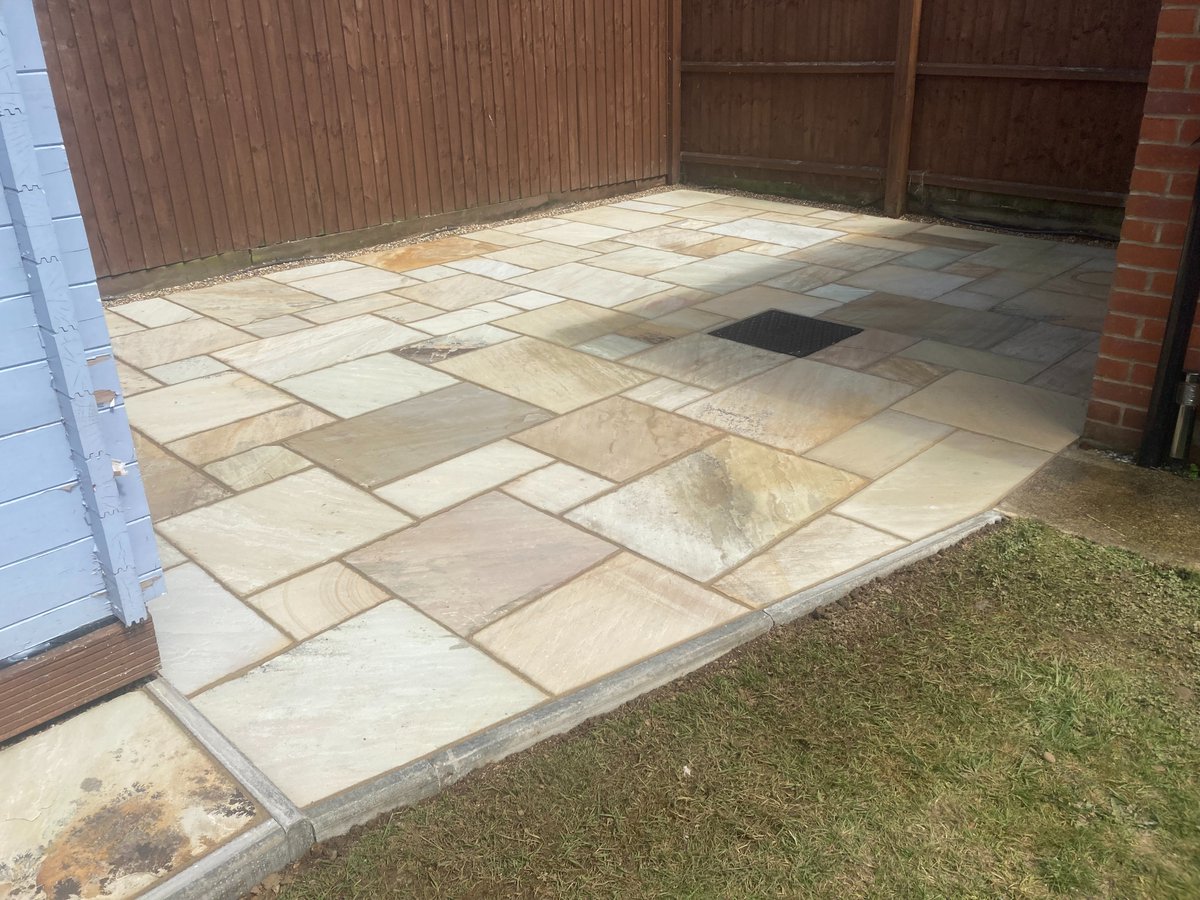 Green and Ground tweet media