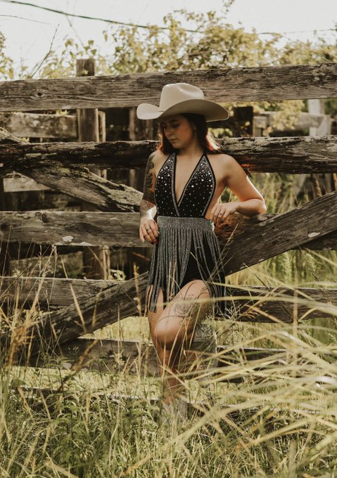 Watch Megan's leaked NSFW photo on TwXstars