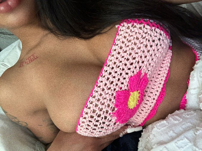 Currently 🩷 https://t.co/sh1OkUtwBH<a href="/tag/slomosundays"class="tags"><span>#slomosundays</span></a>