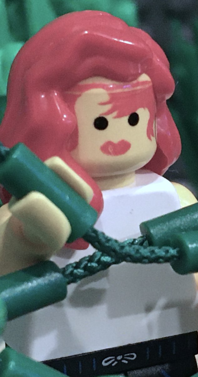 Mara_L_Brick's tweet photo. I'm cherry, I'm lemon, I'm the sweetest key lime pie
I'm electric, I'm bass, I'm the beat of my own drum
I could make your goosebumps raise with the tracing of my thumb https://t.co/NwhFL0YNWx