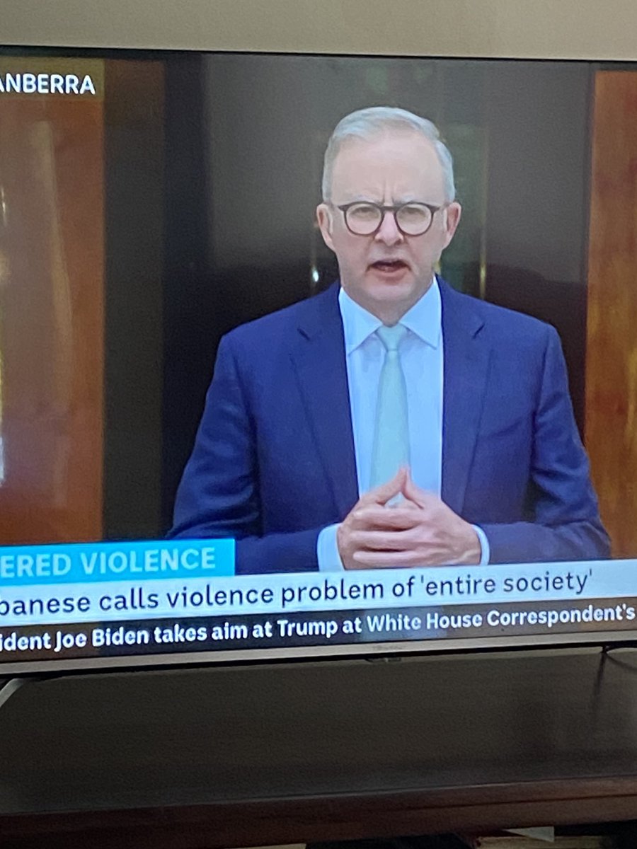 Its everyone’s problem !!! 
 “Social media comes with social responsibility”
Well said PM !
#NewsBreakfast 
#ABC