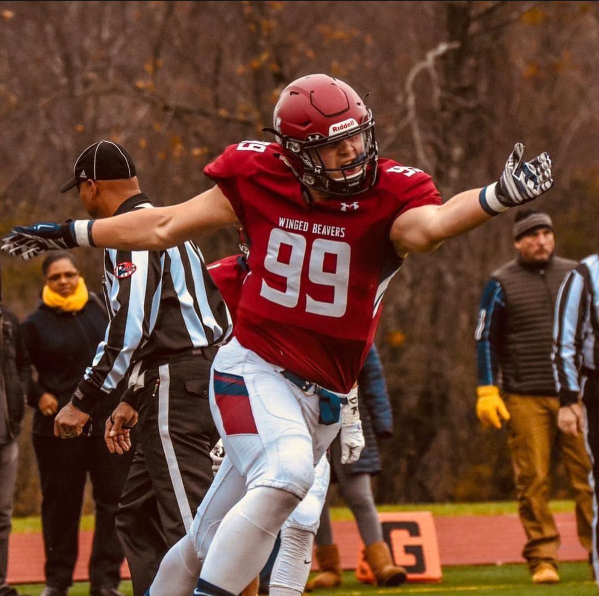 Congratulations to @caseyrogers99 on singing with the @nygiants. We’re happy for you Casey! #Wingedbeaver