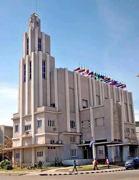 YanaivyAS's tweet photo. Feliz aniversario para Casa de las Américas. https://t.co/fKgbcHD8mu