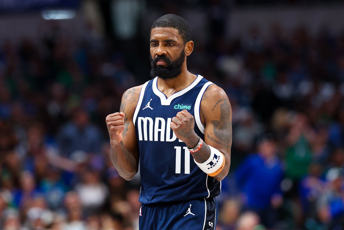 Kyrie Irving today: 40 PTS (14 in 4th) 7 REB 5 AST 6 3PM 14-25 FGM What an incredible performance by Kyrie. Nearly brought the Mavs all the way back.