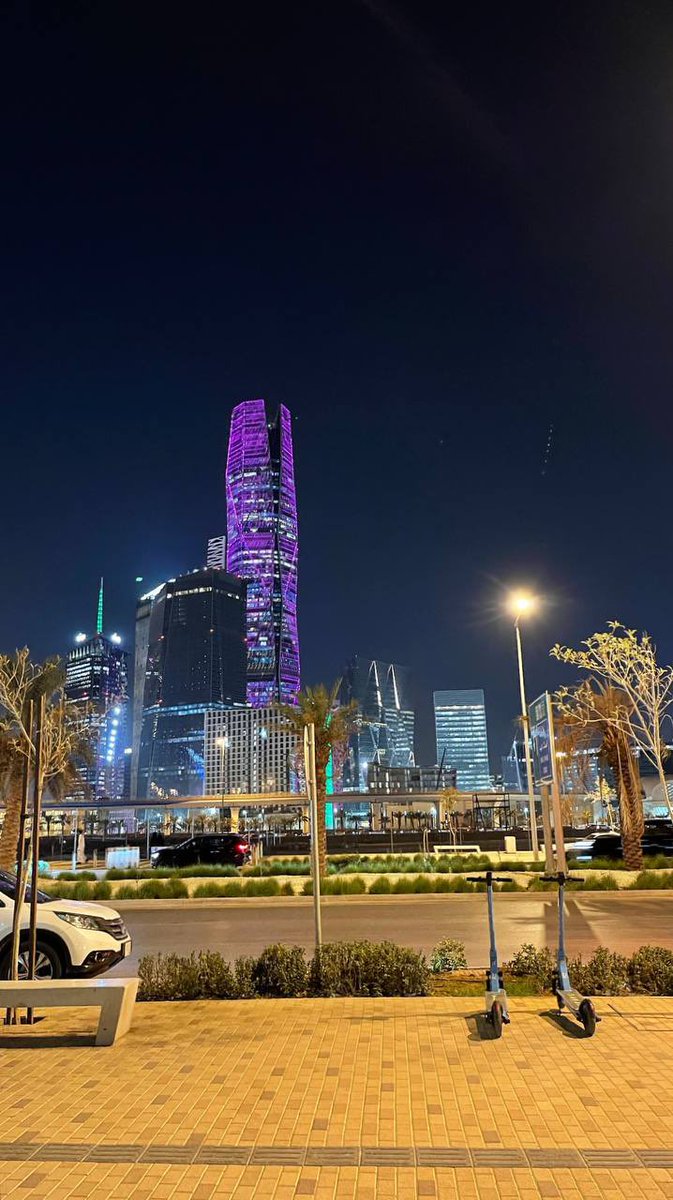 وأُحبّها، مَهْمَا تعرقل ما بيننا  … 💞🤍