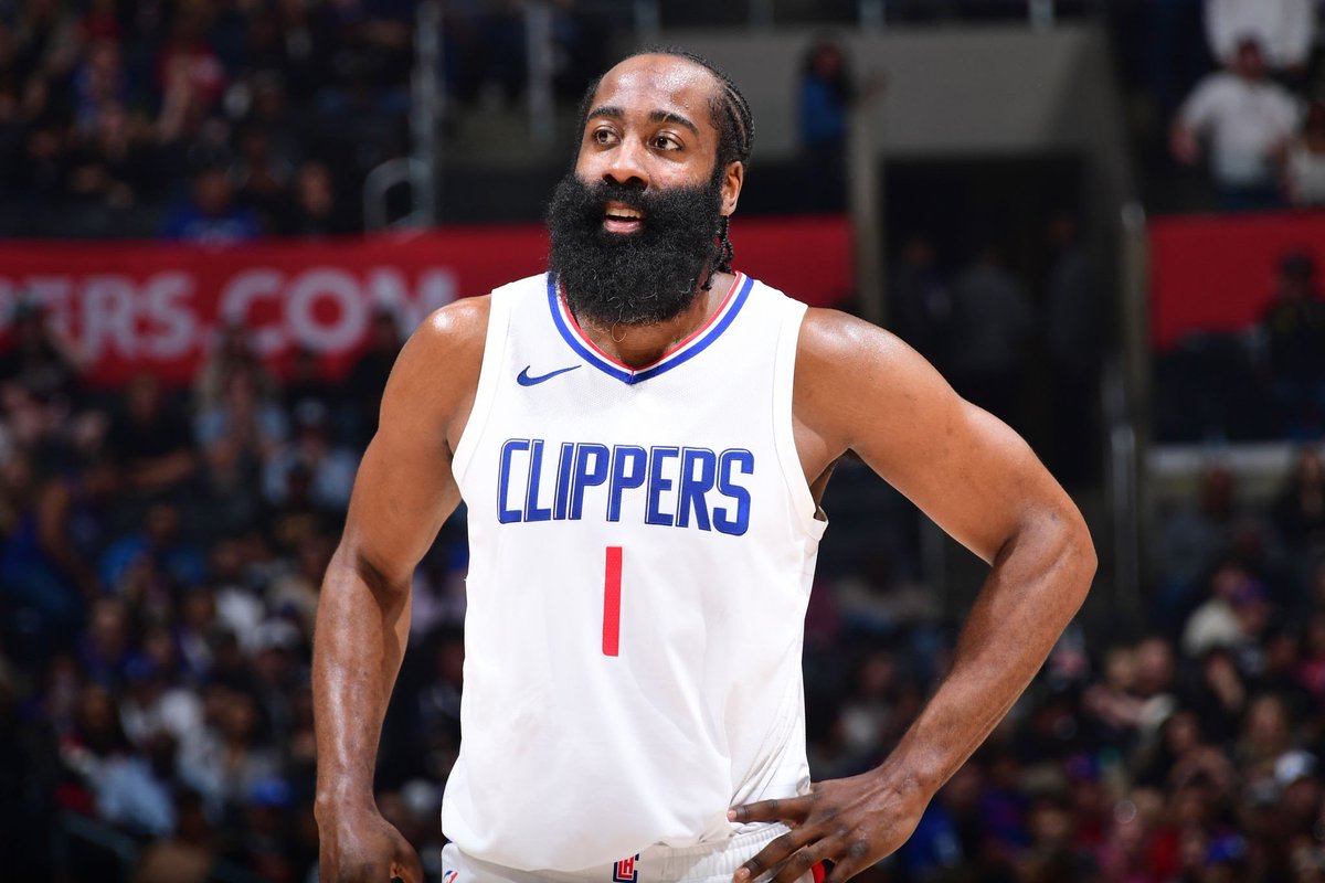 James Harden today: 33 PTS (13 in the final 5 minutes) 6 REB 7 AST 12-17 FGM Took over late in the game. Clippers survive the Mavs comeback.