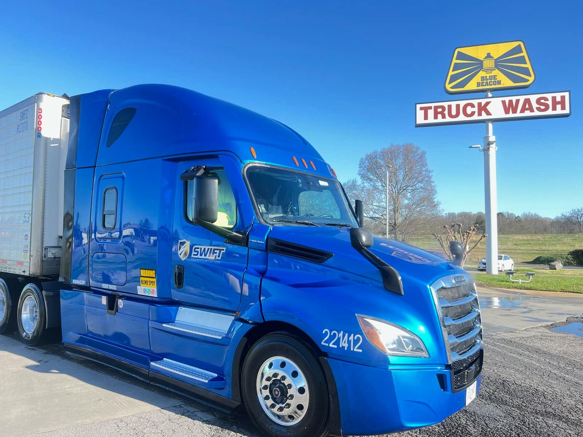 'So fresh and so clean, clean.' 🎶 

#TruckWash #CDLlife #Trucker