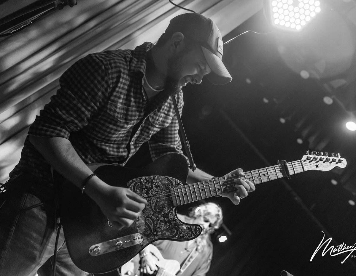 timbuonomusic's tweet photo. Great night last night rocking  Oakes Ames Memorial Hall with Andrew McManus and Jake &amp; Jenny! 🤙🏻

📸 Matthew Allen Photography https://t.co/5LYfvtj4Oz