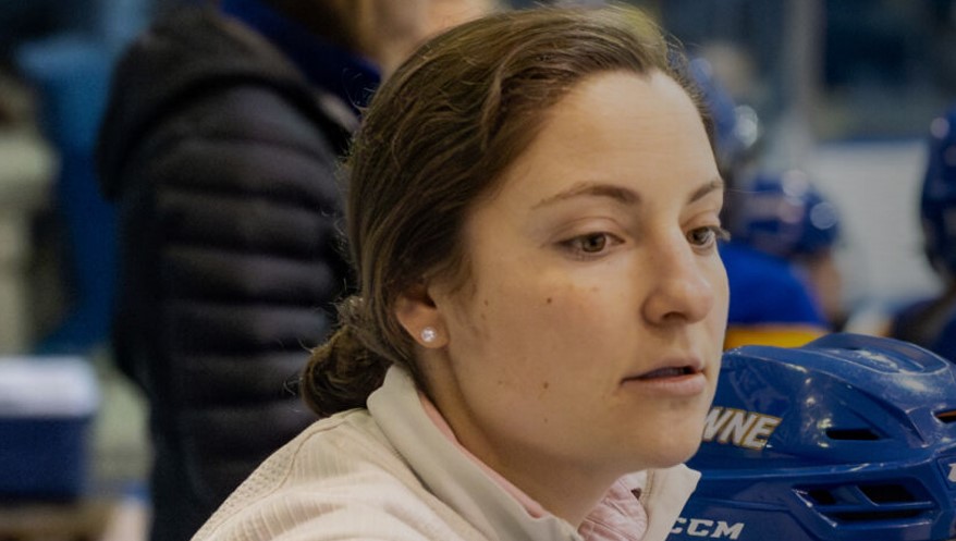 Former Western New England women's hockey graduate assistant, University of New England player Drinkwater named head coach at Rivier - uscho.com/2024/04/28/for…