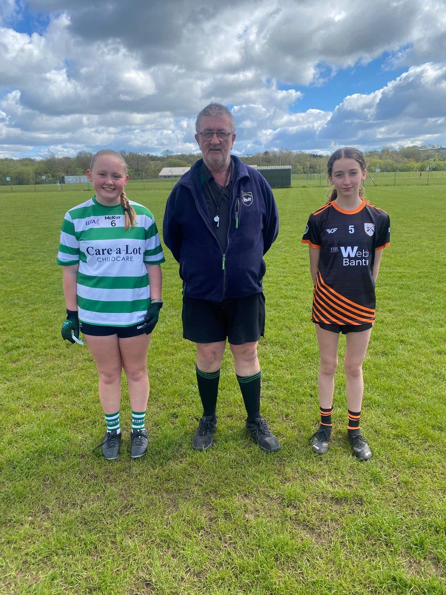 Well done to our U13 girls as they hosted a strong St Colum’s side in the West Cork League today in Brinny. St Colum’s took the win but the valleys girls kept playing to the final whistle with some great determination. 👏👏 @westcorkladies @CorkLGFA @StColumsLadies