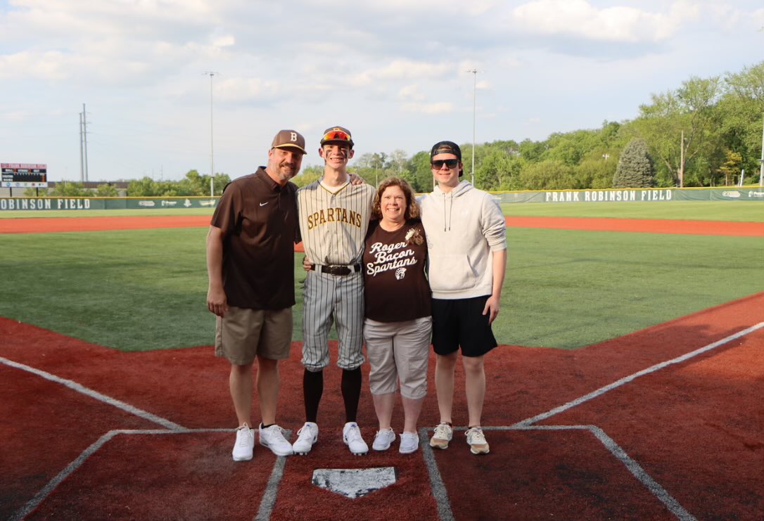 RBHS_Baseball's tweet photo. Feel-Good story for your Sunday evening…..

‘20 Spartan baseball grad Patrick Mulcahey (UC Electonic/Film Student) chose his younger brother ‘24 Ryan Mulcahey’s injury journey as a project. 

Fantastic lesson on resiliency, toughness, and focus.

https://t.co/neoJyTRzy8 https://t.co/Gi5gTRueno