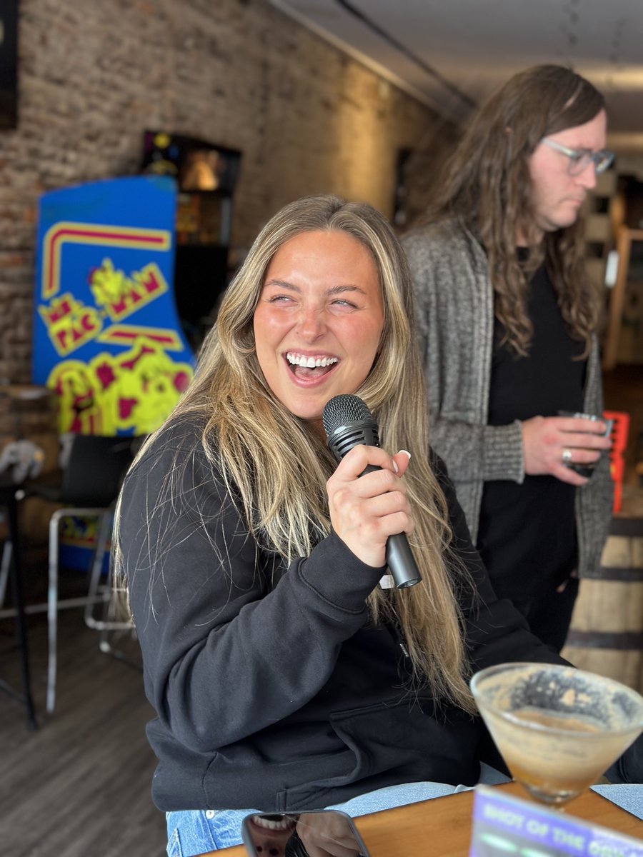 Wishing the happiest of birthdays to our karaoke queen and life of the party! 
Happy Birthday, Libby. 🌟🎉

#GritandGravel #BirthdayCelebrations