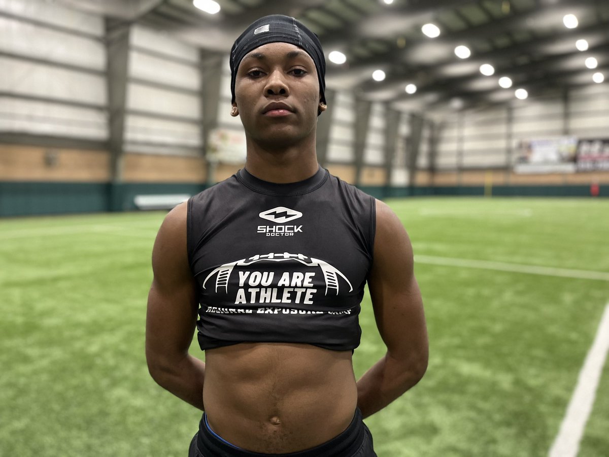 Chicago (IL.) 2026 ATH Marlin Jeffries Jr. (@MJJR4_) could be a star in the making The to be junior prospect has already clocked a 10.9 (100 meter), plays three sports & multiple positions on the football field One to watch - the tape. hudl.com/video/3/179155…