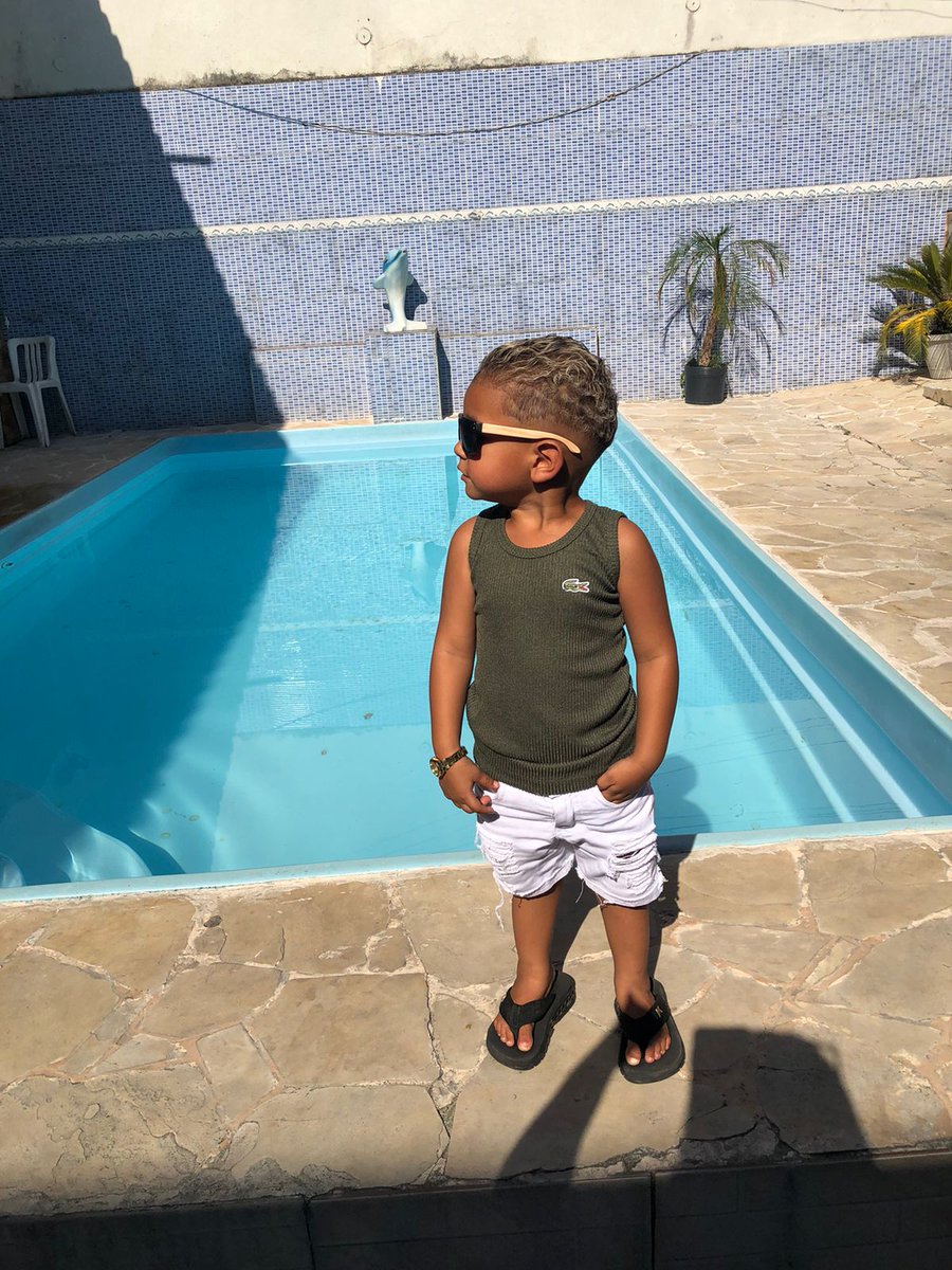 Um gatinho na telinha de vcs 💚😍...